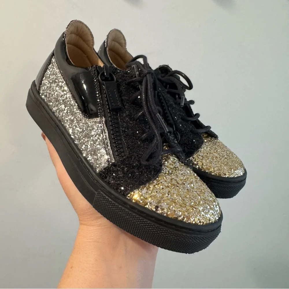 Giuseppe Zanotti Kids Black Gold Glitter Low Top Zipper Sneakers Size‎ 32